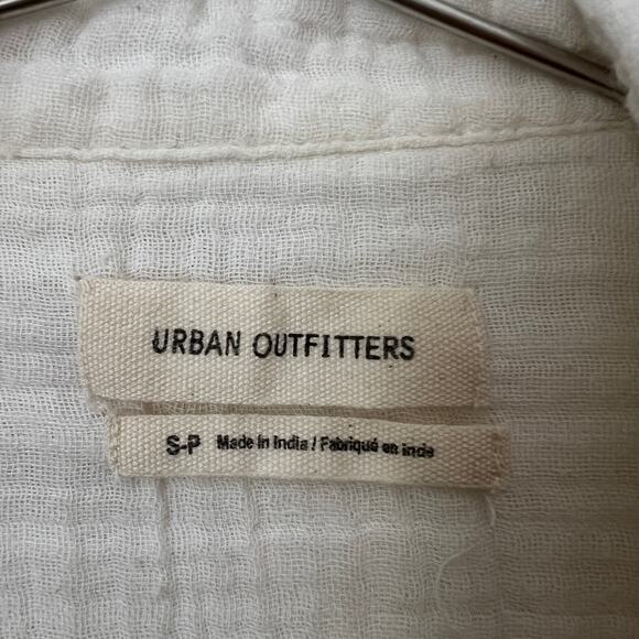 Urban Outfitters UO Luca Gauzy Cotton Button Down Shirt White Size S - Picture 5 of 13